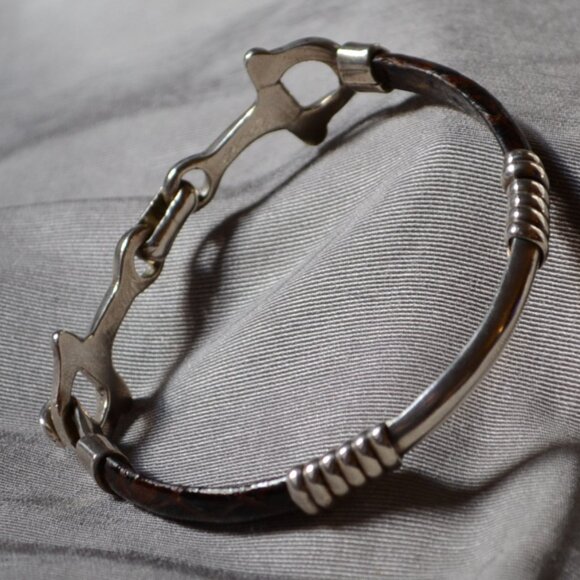 Vintage - Silver and Leather - Horse Bridle/Bit/Stirrup Bracelet. - Picture 6 of 7